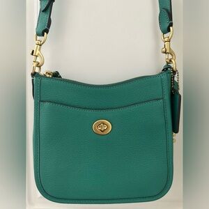 NWOT Coach Green/Teal Leather Turnlock Crossbody Bag